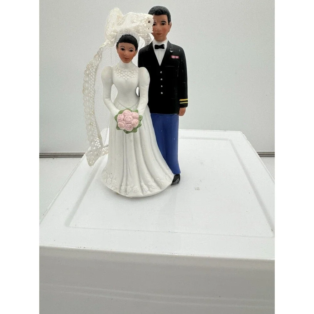 Lefton Bride Groom Military Uniform Cake Topper Porcelain Vintage 1995